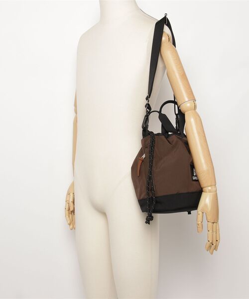 GREGORY（グレゴリー）の「チンチバッグM CINCH BAG M V2 ウォルナットブラウン（ハンドバッグ・メンズ・ブラウン系・-）」の5枚目の写真