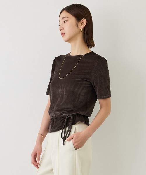 ROPE'（ロペ）の「チョーカーコード付きシアーベロアTシャツ/イージーケア（Tシャツ/カットソー・レディース・ブラウン/キャメル/オフホワイト・38）」の17枚目の写真