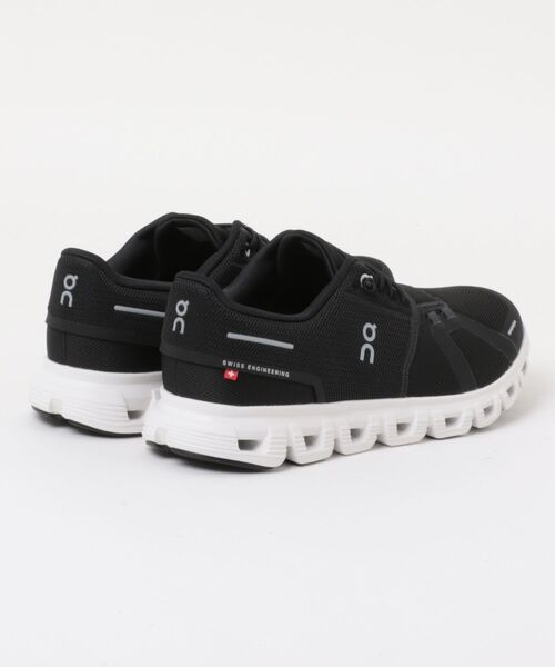 On（オン）の「【On】3MF10070299 Cloud 6（スニーカー・メンズ・ブラック・28/27.5/28.5/27/26.5）」の4枚目の写真
