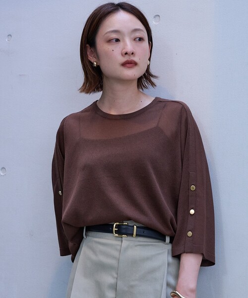 qualite(カリテ)の「袖スリットシアーニット(ニット/セーター・レディース・ブラウン/グレイッシュベージュ/ブルー・フリー)」の10枚目の写真