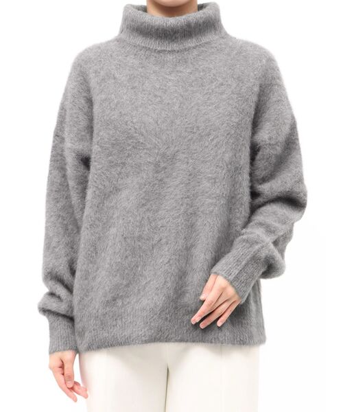 TONAL(トーナル)の「FOX×CASHMERE タートルニット(ニット/セーター・レディース・ベージュ/ミント/オフホワイト/グレー/ベビーピンク・MEDIUM)」の2枚目の写真