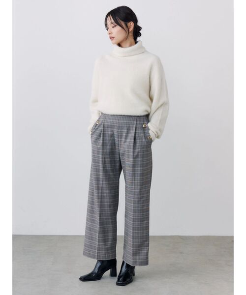 TONAL(トーナル)の「FOX×CASHMERE タートルニット(ニット/セーター・レディース・ベージュ/ミント/オフホワイト/グレー/ベビーピンク・MEDIUM)」の14枚目の写真
