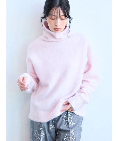 TONAL(トーナル)の「FOX×CASHMERE タートルニット(ニット/セーター・レディース・ベージュ/ミント/オフホワイト/グレー/ベビーピンク・MEDIUM)」の20枚目の写真