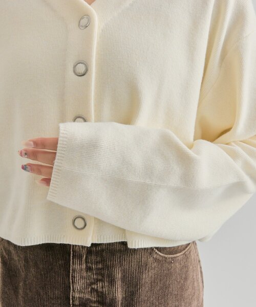 mystic(ミスティック)の「【ZOZO限定REVIVAL】26AW Vボタンカーディガン(カーディガン/ボレロ・レディース・グレー/ネイビー/オフホワイト・FREE)」の19枚目の写真