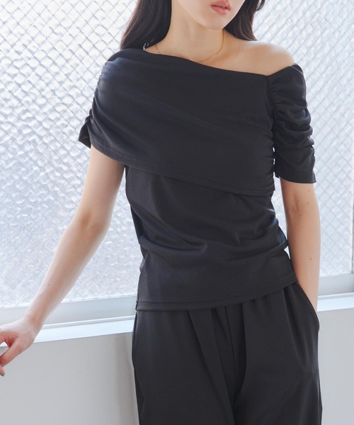 KOBE LETTUCE(コウベレタス)の「2wayショルダードレープトップス(Tシャツ/カットソー・レディース・ブラック/オフホワイト/ピンク/アイボリー系・M)」の8枚目の写真