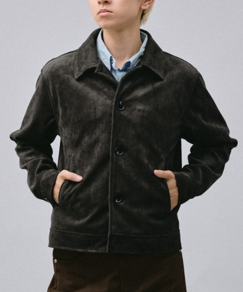 Adoon plain(アドーンプレーン)の「Faux Suede Compact Jacket / フェイクスエードコンパクトジャケット(ブルゾン・メンズ・キャメル/ブラウン/チャコールグレー・MEDIUM/LARGE)」の9枚目の写真