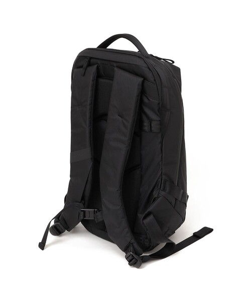 SHIPS any(シップス エニィ)の「ABLE CARRY: 21L Daily Plus X-Pac バックパック(バックパック/リュック・メンズ・ブラック・ONE SIZE)」の2枚目の写真