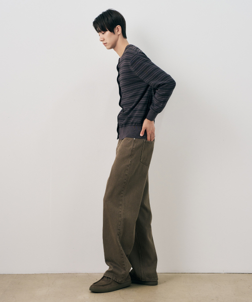 MINDBRIDGE（マインドブリッジ）の「[COUTURE] ウォッシャブル ストライプ ラウンド セミオーバーサイズ カーディガン - 2カラー（カーディガン/ボレロ・メンズ・ダークグレー/グレー・100/105/110/95）」の4枚目の写真