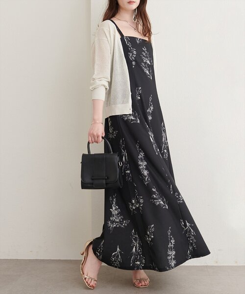 natural couture(ナチュラルクチュール)の「透かし編みラメニットカーディガン(カーディガン/ボレロ・レディース・ブラウン/ベージュ/サックスブルー/オフホワイト/ブラック・FREE)」の12枚目の写真