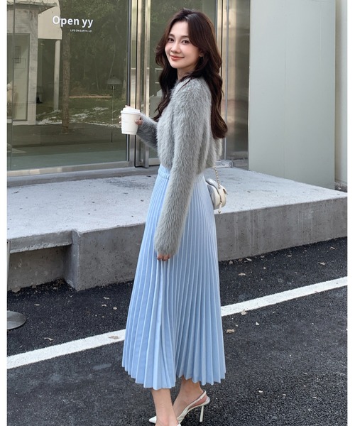 BIRTHDAY BASH(バースデイバッシュ)の「BB MIDI PLEATS SKIRT(BBミディプリーツスカート)(スカート・レディース・ホワイト/ブルー/グレー・FREE)」の20枚目の写真