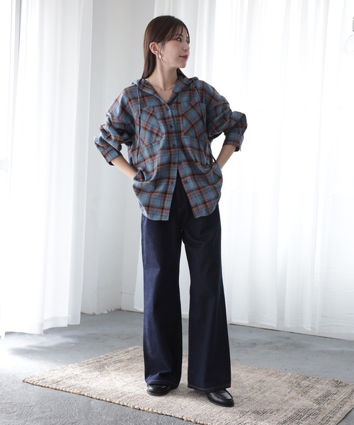 Riberry（リベリー）の「オンブレチェックフーディシャツ（シャツ/ブラウス・レディース・オフホワイト/ブラック/ライトブラウン/ブルー/ブルー系・FREE）」の6枚目の写真