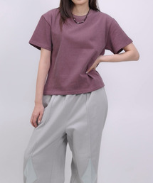 クローバーお守りバックプリント クロップドTシャツ PIGMENT パープル