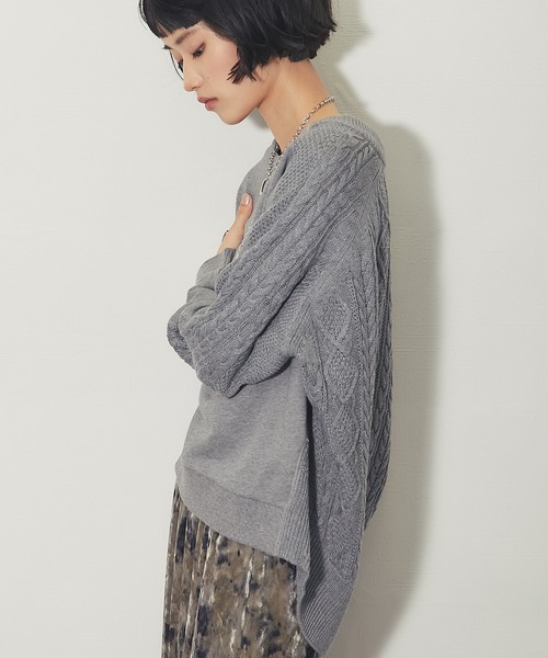 ANOTHER S（アナザーエス）の「スウェットケーブルニットドッキングプルオーバー（Tシャツ/カットソー・レディース・ブラック/アイボリー/杢グレー・FREE）」の3枚目の写真
