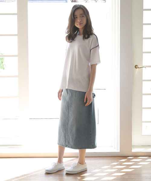 folklore（フォルクローレ）の「綿100％ステッチデザインTシャツ（Tシャツ/カットソー・レディース・オフホワイト/グレー・MEDIUM）」の7枚目の写真