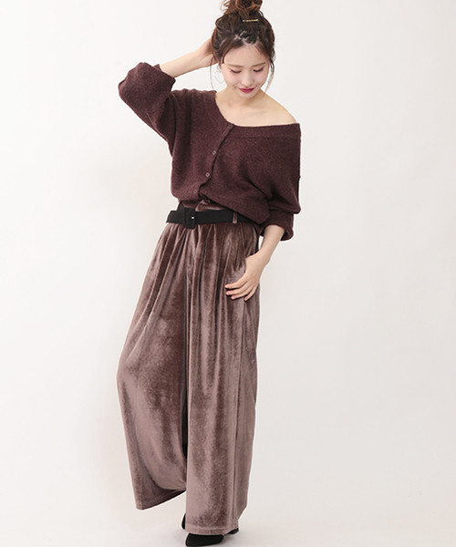 one after another NICE CLAUP(ワンアフターアナザーナイスクラップ)の「2WAYオフショルカーディガン(カーディガン/ボレロ・レディース・ブラウン/ピンク/アイボリー/ブラック・FREE)」の12枚目の写真