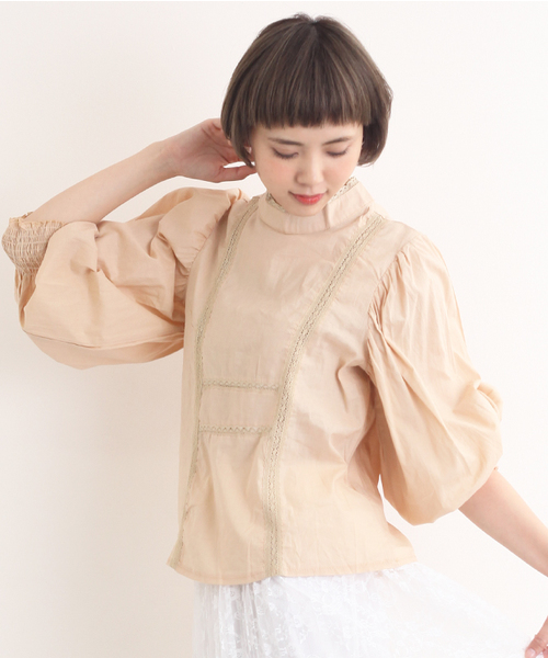 MERLOT（メルロー）の「レース使いスタンドカラーブラウス4733（シャツ/ブラウス・レディース・オレンジ/ホワイト/ブラック/ブルー/ベージュ/ピンク・FREE）」の3枚目の写真