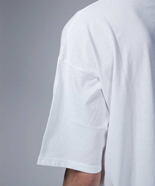 NOISE MAKER（ノイズメーカー）の「BIGシルエットNイニシャルTシャツ（Tシャツ/カットソー・メンズ・オフホワイト/ブラック/ライトグリーン/ピンク・MEDIUM/LARGE）」の12枚目の写真