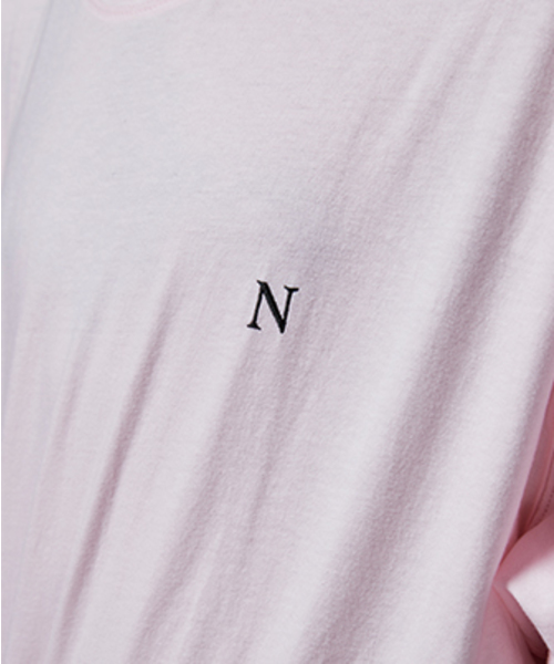 NOISE MAKER（ノイズメーカー）の「BIGシルエットNイニシャルTシャツ（Tシャツ/カットソー・メンズ・オフホワイト/ブラック/ライトグリーン/ピンク・MEDIUM/LARGE）」の10枚目の写真