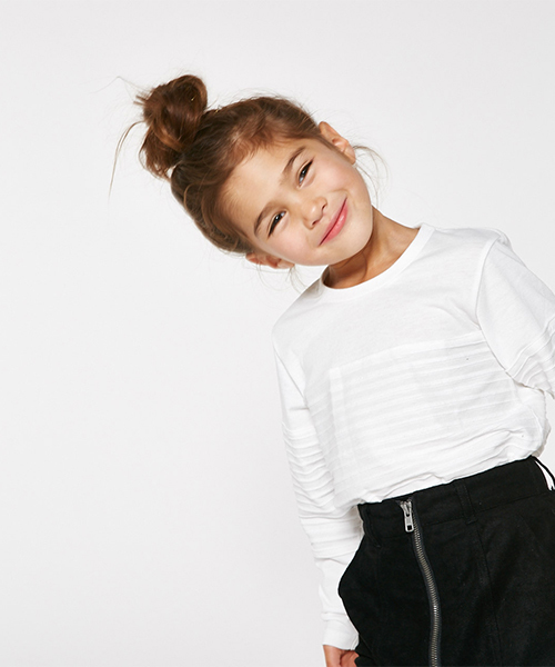 AZUL by moussy(アズールバイマウジー)の「フロントZIPミニスカート(スカート・キッズ・ブラック/カーキ・100/110/130/120)」の5枚目の写真