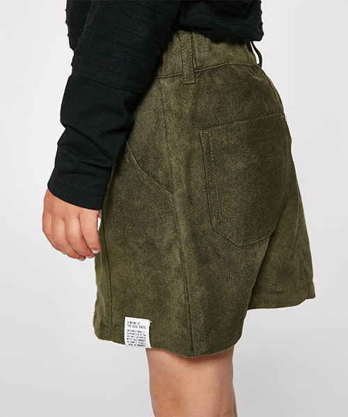 AZUL by moussy(アズールバイマウジー)の「フロントZIPミニスカート(スカート・キッズ・ブラック/カーキ・100/110/130/120)」の11枚目の写真