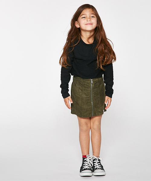 AZUL by moussy(アズールバイマウジー)の「フロントZIPミニスカート(スカート・キッズ・ブラック/カーキ・100/110/130/120)」の12枚目の写真