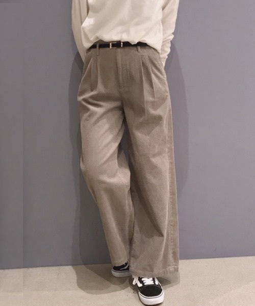 AMERICAN HOLIC(アメリカンホリック)の「【追加生産】太コーデュロイワイドパンツ(その他パンツ・レディース・ブラック/ネイビー/アイボリー/ボルドー/キャメル/ピンクベージュ/グレイッシュベージュ・MEDIUM/LARGE)」の4枚目の写真