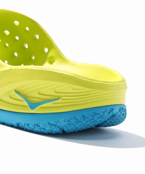 HOKA(ホカ)の「HOKA ONEONE ORA RECOVERY SLIDE/スライドサンダル#(サンダル・メンズ・ブラック/イエロー・90/100/80)」の9枚目の写真