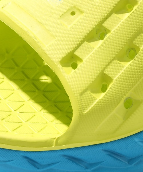 HOKA(ホカ)の「HOKA ONEONE ORA RECOVERY SLIDE/スライドサンダル#(サンダル・メンズ・ブラック/イエロー・90/100/80)」の15枚目の写真