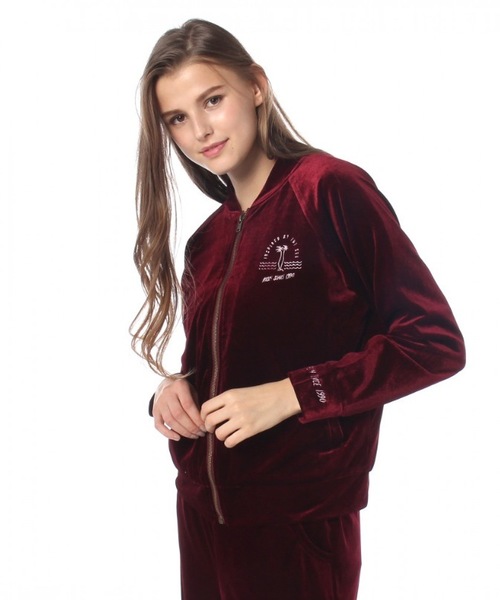 ROXY(ロキシー)の「INSPIRED BY THE SEA/ロキシー レディース ノーカラー ジャケット ベロア ブルゾン(ノーカラージャケット・レディース・ブラック/ネイビー/ワインレッド・SMALL/MEDIUM/LARGE)」の3枚目の写真
