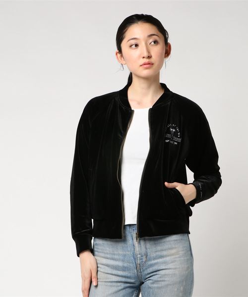 ROXY(ロキシー)の「INSPIRED BY THE SEA/ロキシー レディース ノーカラー ジャケット ベロア ブルゾン(ノーカラージャケット・レディース・ブラック/ネイビー/ワインレッド・SMALL/MEDIUM/LARGE)」の7枚目の写真