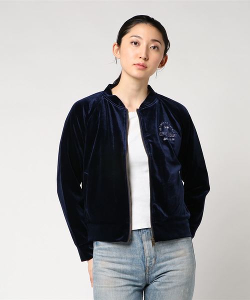 ROXY(ロキシー)の「INSPIRED BY THE SEA/ロキシー レディース ノーカラー ジャケット ベロア ブルゾン(ノーカラージャケット・レディース・ブラック/ネイビー/ワインレッド・SMALL/MEDIUM/LARGE)」の8枚目の写真