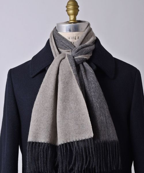 SHIPS(シップス)の「SD: 【カシミヤ】ソリッド リバーシブル マフラー(マフラー・メンズ・ナチュラル/ブラウン/ライトブルー/ネイビー/ライトグリーン/ダークグレー/ダークブラウン/コバルトブルー/スカイブルー・ONE SIZE)」の5枚目の写真
