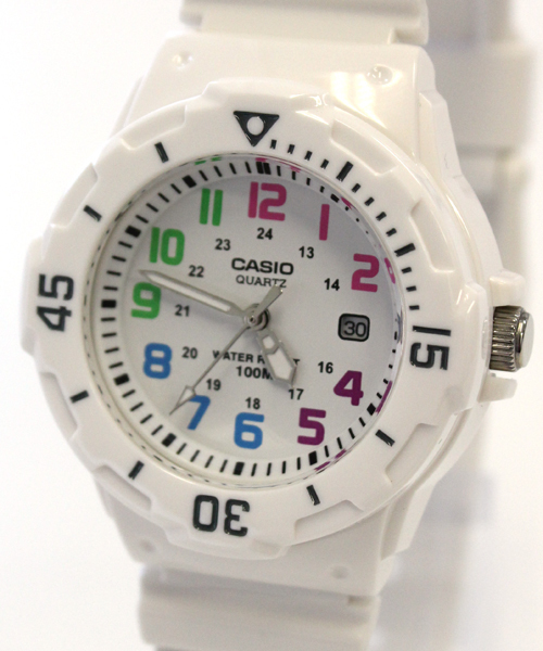 mystic（ミスティック）の「CASIO スポーツアナログレディース（アナログ腕時計・レディース・ホワイト/ブラック/マルチ・FREE）」の4枚目の写真