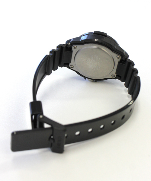 mystic（ミスティック）の「CASIO スポーツアナログレディース（アナログ腕時計・レディース・ホワイト/ブラック/マルチ・FREE）」の8枚目の写真