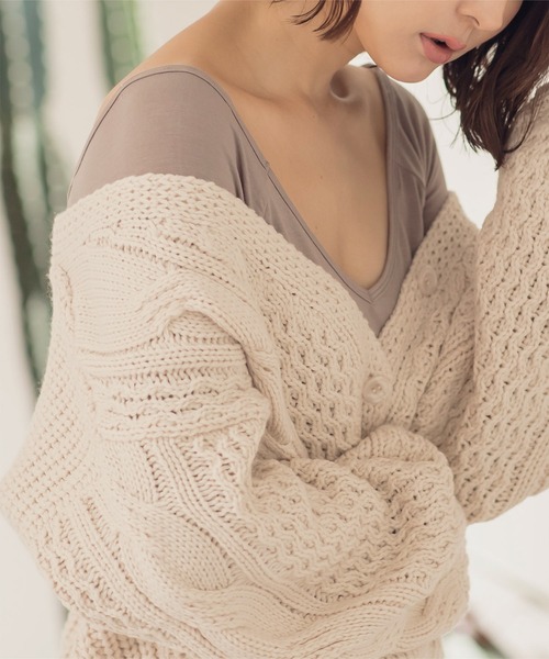 KOBE LETTUCE（コウベレタス）の「[ &HEAT ]前後2way あったかインナートップス（その他アンダーウェア/インナー・レディース・チャコールグレー/ブラック/オフホワイト/ボルドー/ホワイト系その他/ブラック系その他/グレー系その他/ベージュ系その他/レッド系その他/グレイッシュベージュ/ブラック系/ホワイト系/ベージュ系1・M/L/MEDIUM/LARGE/S）」の22枚目の写真