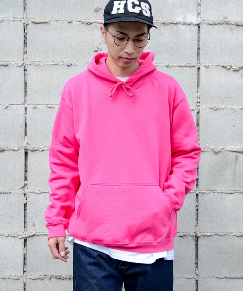 GILDAN(ギルダン)の「ギルダン アダルト オーバーサイズ プルオーバーパーカ【88500】(スウェット・メンズ・ホワイト/レッド/ピンク系その他/ネイビー/ロイヤルブルー/ブラック/パープル/ヘザーグレー/グレー・L/M/XL)」の8枚目の写真
