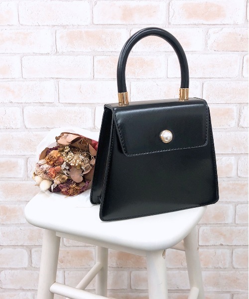 PairPair(ペアペア)の「2WAYパールボタンバック(AR)(ショルダーバッグ・レディース・レッド/ブラック/ブラウン系その他・FREE)」の1枚目の写真