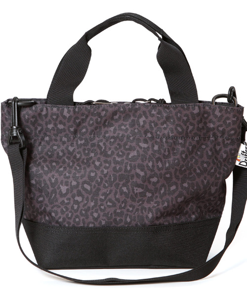 Drifter（ドリフター）の「DAILY TOTE／デイリートート（ショルダーバッグ・レディース・ベージュ×ブラック/ブラウン/グリーン系カモフラージュ/ブラック×ブラック/レオパード/ブラック系その他/ネイビー×ホワイト/ブラウン×イエロー/ゼブラ/ホワイト系その他/ドット・FREE）」の15枚目の写真