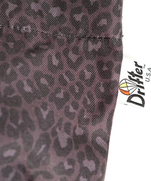 Drifter（ドリフター）の「DAILY TOTE／デイリートート（ショルダーバッグ・レディース・ベージュ×ブラック/ブラウン/グリーン系カモフラージュ/ブラック×ブラック/レオパード/ブラック系その他/ネイビー×ホワイト/ブラウン×イエロー/ゼブラ/ホワイト系その他/ドット・FREE）」の17枚目の写真