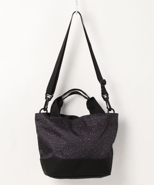 Drifter（ドリフター）の「DAILY TOTE／デイリートート（ショルダーバッグ・レディース・ベージュ×ブラック/ブラウン/グリーン系カモフラージュ/ブラック×ブラック/レオパード/ブラック系その他/ネイビー×ホワイト/ブラウン×イエロー/ゼブラ/ホワイト系その他/ドット・FREE）」の16枚目の写真