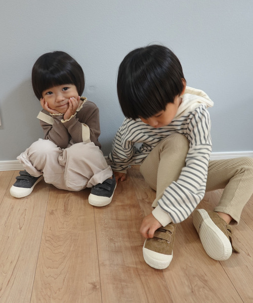 AmiAmi(アミアミ)の「キッズコーデュロイベロクロスニーカー(スニーカー・キッズ・モカ/オートミール/ブラック/グレー・20cm/15cm/19cm/17cm/16cm/18cm)」の14枚目の写真