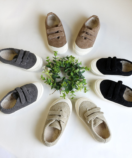 AmiAmi(アミアミ)の「キッズコーデュロイベロクロスニーカー(スニーカー・キッズ・モカ/オートミール/ブラック/グレー・20cm/15cm/19cm/17cm/16cm/18cm)」の8枚目の写真