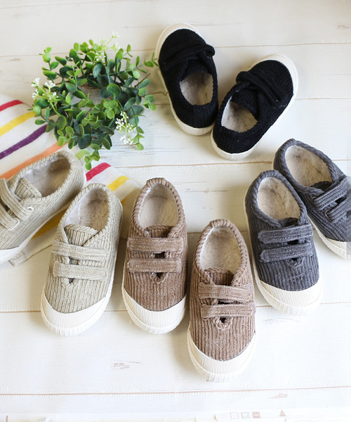 AmiAmi(アミアミ)の「キッズコーデュロイベロクロスニーカー(スニーカー・キッズ・モカ/オートミール/ブラック/グレー・20cm/15cm/19cm/17cm/16cm/18cm)」の20枚目の写真