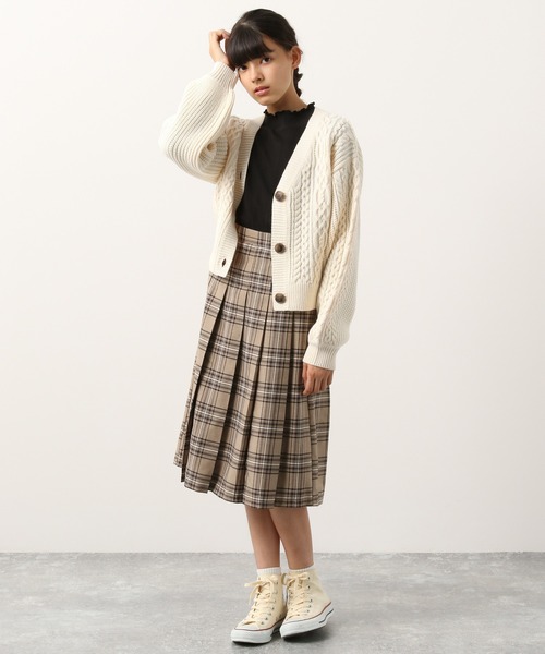 GLOBAL WORK（グローバルワーク）の「【ジュニア】袖ボリュームニットカーディガン/917384（カーディガン/ボレロ・キッズ・ダークブラウン/ライトグリーン/オフホワイト・160cm/150cm）」の5枚目の写真