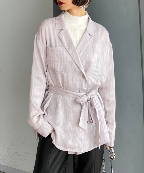 PAGEBOY(ページボーイ)の「ヨウリュウシアーカシュクールシャツ(シャツ/ブラウス・レディース・ブラック/オフホワイト/グレイッシュベージュ・FREE)」の3枚目の写真
