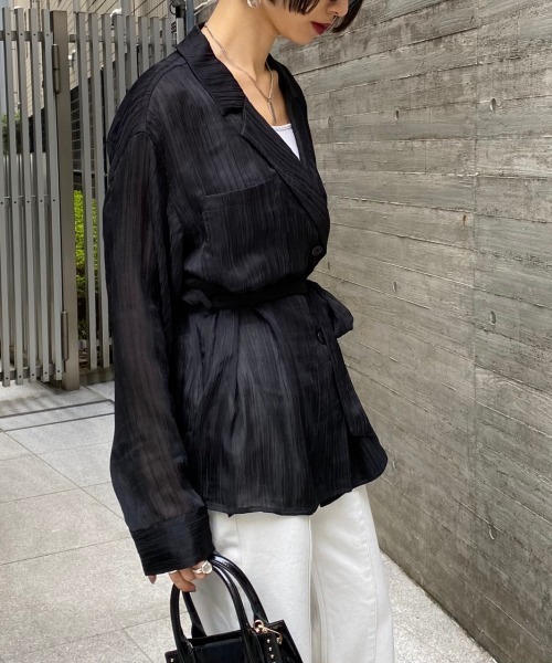 PAGEBOY(ページボーイ)の「ヨウリュウシアーカシュクールシャツ(シャツ/ブラウス・レディース・ブラック/オフホワイト/グレイッシュベージュ・FREE)」の11枚目の写真