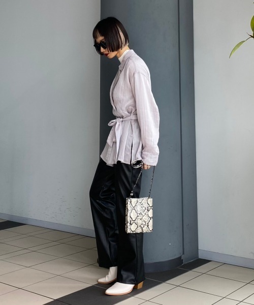PAGEBOY(ページボーイ)の「ヨウリュウシアーカシュクールシャツ(シャツ/ブラウス・レディース・ブラック/オフホワイト/グレイッシュベージュ・FREE)」の15枚目の写真