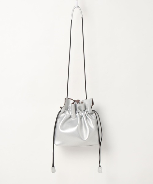 COLONY 2139（コロニートゥーワンスリーナイン）の「ミニ巾着ショルダーバッグ(スムース)（ショルダーバッグ・レディース・ブラック/ベージュ/サックスブルー/シルバー・FREE）」の13枚目の写真