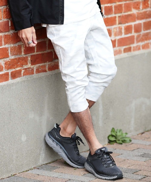 roshell（ロシェル）の「ストレッチクロップドパンツ（チノパンツ・メンズ・ホワイト/ライトグレー/グレー系その他/ホワイト系その他/ブラック系その他/ネイビー/グレー/ベージュ/ブラック・SMALL/MEDIUM/LARGE/X-LARGE）」の2枚目の写真