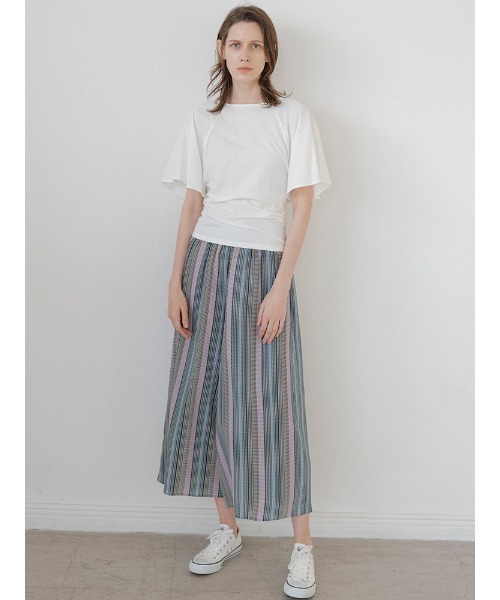 TONAL（トーナル）の「ラグランフレアスリーブカットソー（Tシャツ/カットソー・レディース・パープル/オフホワイト/モカ・38）」の17枚目の写真